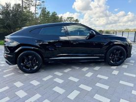 2019 LAMBORGHINI URUS SUV V8, TWIN TURBO, 4.0 LITER SPORT UTILITY 4D