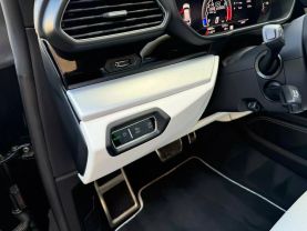 2019 LAMBORGHINI URUS SUV V8, TWIN TURBO, 4.0 LITER SPORT UTILITY 4D