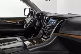 2017 CADILLAC ESCALADE ESV SUV V8, 6.2 LITER LUXURY SPORT UTILITY 4D