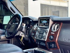 2015 FORD F250 SUPER DUTY CREW CAB PICKUP V8, TURBO DSL, 6.7L LARIAT PICKUP 4D 6 3/4 FT