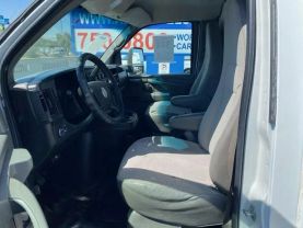 2011 CHEVROLET EXPRESS COMMERCIAL CUTAWAY VAN V8, 6.0 LITER VAN 2D