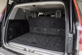 2017 CADILLAC ESCALADE ESV SUV V8, 6.2 LITER LUXURY SPORT UTILITY 4D
