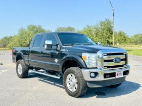 2015 FORD F250 SUPER DUTY CREW CAB PICKUP V8, TURBO DSL, 6.7L LARIAT PICKUP 4D 6 3/4 FT