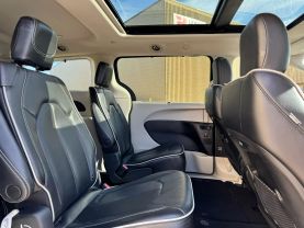 2023 CHRYSLER PACIFICA VAN V6, 3.6 LITER LIMITED VAN 4D