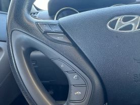 2011 HYUNDAI SONATA SEDAN 4-CYL, 2.4 LITER GLS SEDAN 4D