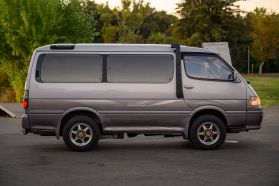 1996 TOYOTA HIACE VAN 1KZ-TE SUPER CUSTOM LIMITED