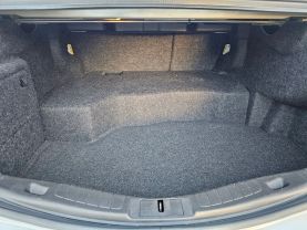 2015 FORD FUSION SEDAN 4-CYL, HYBRID, 2.0 LITER SE HYBRID SEDAN 4D