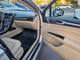 2015 FORD FUSION SEDAN 4-CYL, HYBRID, 2.0 LITER SE HYBRID SEDAN 4D
