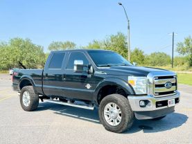 2015 FORD F250 SUPER DUTY CREW CAB PICKUP V8, TURBO DSL, 6.7L LARIAT PICKUP 4D 6 3/4 FT