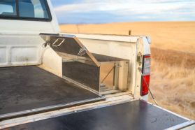 1998 TOYOTA HILUX SPORTS PICKUP TRUCK 2L-TE -