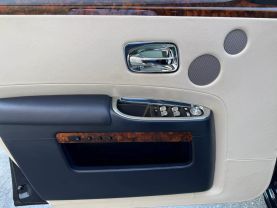 2015 ROLLS-ROYCE GHOST SEDAN V12, TWIN TURBO, 6.6L SERIES II SEDAN 4D