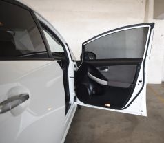 2013 TOYOTA PRIUS PLUG-IN HYBRID HATCHBACK 4-CYL, HYBRID, 1.8 LITER ADVANCED HATCHBACK 4D