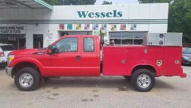 2015 Ford F350 Super Duty Super Cab Xlt Utility 4x4 - Image 1