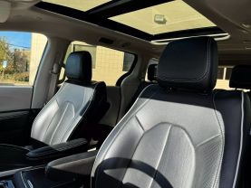 2023 CHRYSLER PACIFICA VAN V6, 3.6 LITER LIMITED VAN 4D