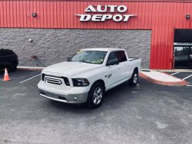 2019 RAM 1500 CLASSIC CREW CAB PICKUP V8, HEMI, 5.7 LITER BIG HORN PICKUP 4D 5 1/2 FT