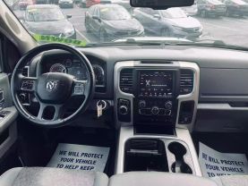 2019 RAM 1500 CLASSIC CREW CAB PICKUP V8, HEMI, 5.7 LITER BIG HORN PICKUP 4D 5 1/2 FT