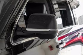 2017 CADILLAC ESCALADE ESV SUV V8, 6.2 LITER LUXURY SPORT UTILITY 4D