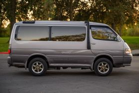 1996 TOYOTA HIACE VAN 1KZ-TE SUPER CUSTOM LIMITED