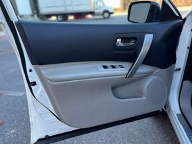 2012 NISSAN ROGUE SUV 4-CYL, 2.5 LITER SV W/SL PKG SPORT UTILITY 4D