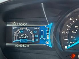2015 FORD FUSION SEDAN 4-CYL, HYBRID, 2.0 LITER SE HYBRID SEDAN 4D