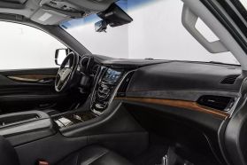 2017 CADILLAC ESCALADE ESV SUV V8, 6.2 LITER LUXURY SPORT UTILITY 4D