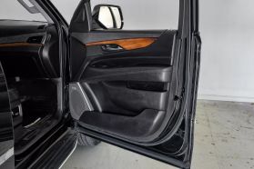 2017 CADILLAC ESCALADE ESV SUV V8, 6.2 LITER LUXURY SPORT UTILITY 4D