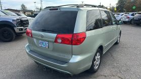 2010 TOYOTA SIENNA