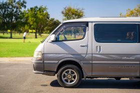 1996 TOYOTA HIACE VAN 1KZ-TE SUPER CUSTOM LIMITED