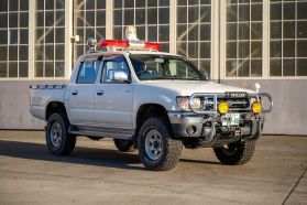 1998 TOYOTA HILUX SPORTS PICKUP TRUCK 2L-TE -