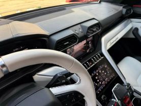 2019 LAMBORGHINI URUS SUV V8, TWIN TURBO, 4.0 LITER SPORT UTILITY 4D
