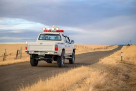 1998 TOYOTA HILUX SPORTS PICKUP TRUCK 2L-TE -