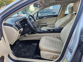 2015 FORD FUSION SEDAN 4-CYL, HYBRID, 2.0 LITER SE HYBRID SEDAN 4D