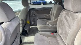 2010 TOYOTA SIENNA