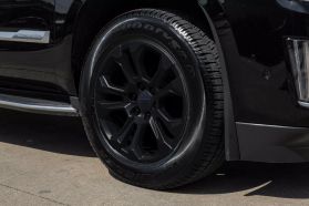 2017 CADILLAC ESCALADE ESV SUV V8, 6.2 LITER LUXURY SPORT UTILITY 4D
