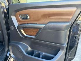 2017 NISSAN TITAN XD CREW CAB PICKUP V8, TURBO DIESEL, 5.0L PRO-4X PICKUP 4D 6 1/2 FT