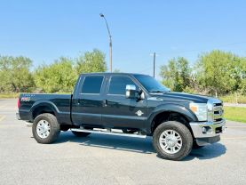 2015 FORD F250 SUPER DUTY CREW CAB PICKUP V8, TURBO DSL, 6.7L LARIAT PICKUP 4D 6 3/4 FT