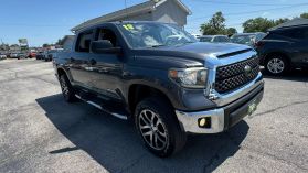 2018 TOYOTA TUNDRA CREWMAX