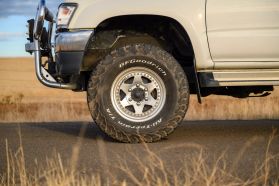 1998 TOYOTA HILUX SPORTS PICKUP TRUCK 2L-TE -