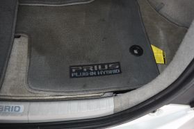 2013 TOYOTA PRIUS PLUG-IN HYBRID HATCHBACK 4-CYL, HYBRID, 1.8 LITER ADVANCED HATCHBACK 4D