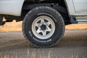 1998 TOYOTA HILUX SPORTS PICKUP TRUCK 2L-TE -