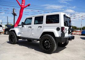 2017 JEEP WRANGLER UNLIMITED SUV V6, 3.6 LITER SMOKY MOUNTAIN SPORT UTILITY 4D