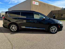 2023 CHRYSLER PACIFICA VAN V6, 3.6 LITER LIMITED VAN 4D
