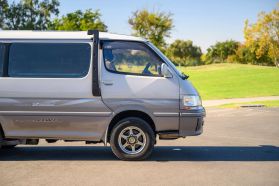 1996 TOYOTA HIACE VAN 1KZ-TE SUPER CUSTOM LIMITED