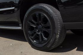 2017 CADILLAC ESCALADE ESV SUV V8, 6.2 LITER LUXURY SPORT UTILITY 4D