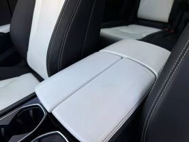 2019 LAMBORGHINI URUS SUV V8, TWIN TURBO, 4.0 LITER SPORT UTILITY 4D