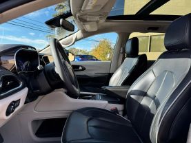 2023 CHRYSLER PACIFICA VAN V6, 3.6 LITER LIMITED VAN 4D