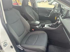 2021 TOYOTA RAV4 SUV 4-CYL, DYNAMIC-FORCE, 2.5 LITER LE SPORT UTILITY 4D