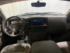 2006 DODGE RAM 1500 QUAD CAB PICKUP V8, HEMI, 5.7 LITER LARAMIE PICKUP 4D 6 1/4 FT