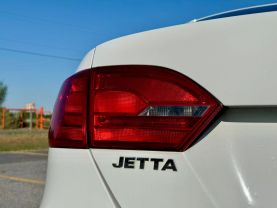 2014 VOLKSWAGEN JETTA SEDAN 4-CYL, TURBO, 1.8 LITER 1.8T SE SEDAN 4D