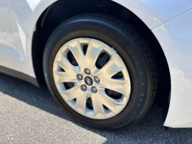 2020 Ford Fusion - Image 20